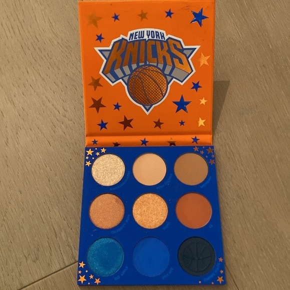 Colourpop x NBA Collab New York Knicks Palette - Picture 5 of 7